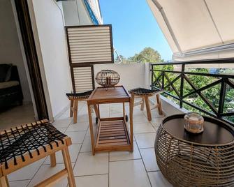 JM Apartment in Kamena Vourla - Kamena Vourla - Balcony