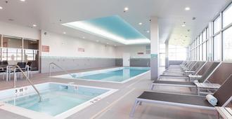 TownePlace Suites by Marriott Edmonton South - Edmonton - Pool