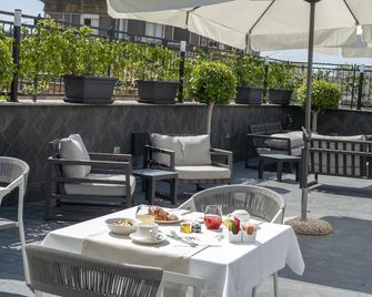 Palazzo Firenze - Napoli - Patio