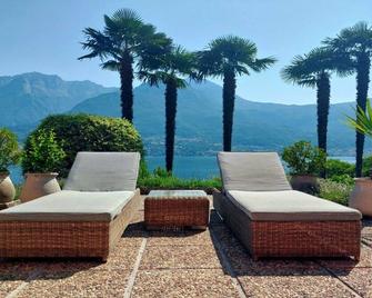 Villa Maria - Oliveto Lario - Patio