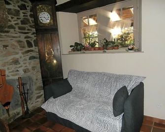 L'apotheis - Saint-Thégonnec-Loc-Eguiner - Living room