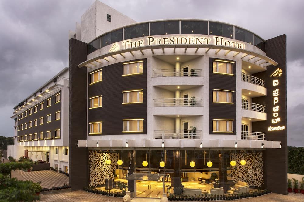 The President Hotel - Hubli - Edificio