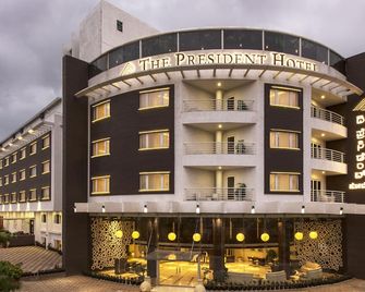 The President Hotel - Hubli - Building