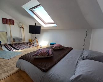 Duplex Éléonore-Lilas - Mulhouse - Bedroom