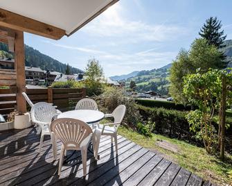 L'Etoile Blanche - Appt vue montagne - Flumet - Patio