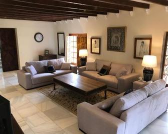 Villa Candela En La Colina - Benahavis - Sala de estar