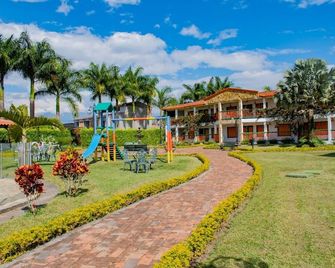Hotel Campestre Cafe Cafe - Pueblo Tapao
