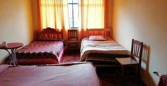 Artesonraju Hostel Huaraz - Huaraz - Habitación
