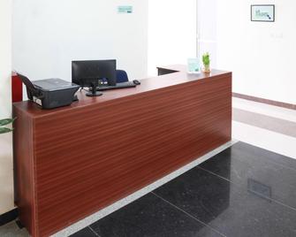 Super OYO Flagship Ananya Royals - Lucknow - Lobby