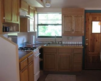'Bird's Nest Guest Cottage' Guadalupe River - Dog Friendly (Dog fee 15/night) - Kerrville - Cucina