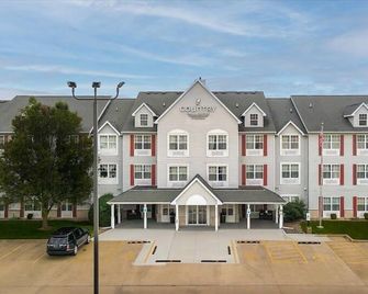 Country Inn & Suites by Radisson, Bloomington-Normal West, IL - בלומינגטון - בניין