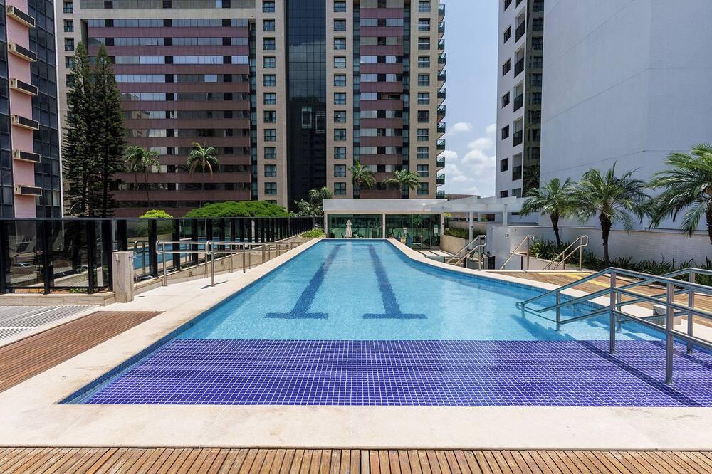 Athos Bulcao Hplus Executive - ברזיליה - בריכה