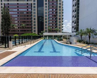 Athos Bulcao Hplus Executive - Brasilia - Piscina