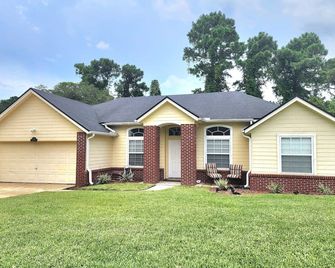 2 bedroom house in Arlington, Stadium, St John Town Center - Jacksonville - Building