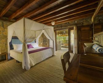 Agua y Piedra, Casa en el Mar - Tlachicón - Bedroom