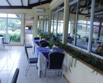 Hotel Mansa - Bertoua - Restaurante