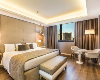 Holiday Inn Naples By IHG - נאפולי - חדר שינה