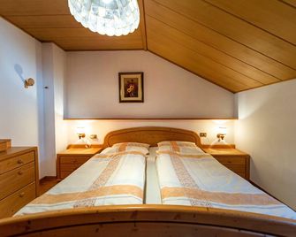Apartments Sal Feur - Selva di Val Gardena - Bedroom