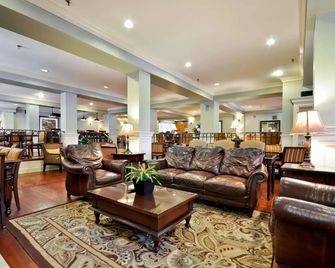 Hampton Inn Charleston-Historic District - Charleston - Lounge