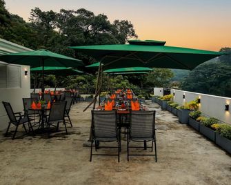 Vishwa Retreat Hotel - Kandy - Uteplats