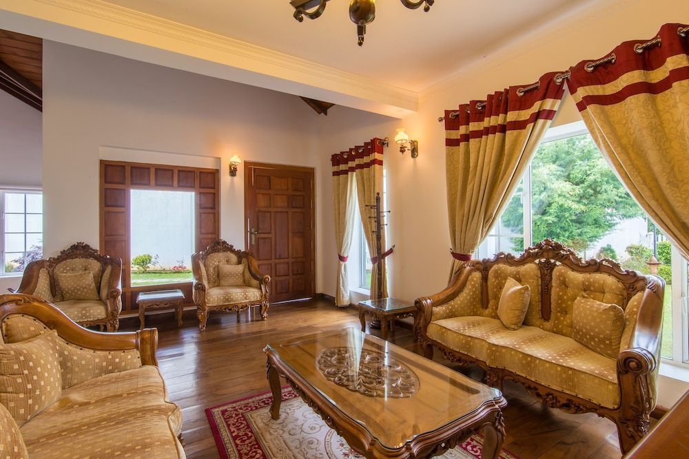 ألباني - نوارا إيليا - غرفة معيشة