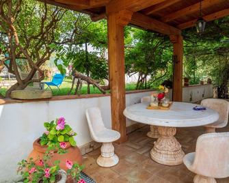 Teleferica - Bronte - Patio