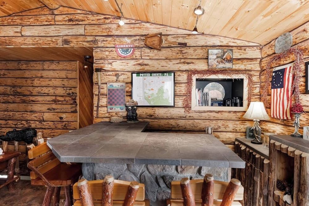 Luxury Cabin w/ Hot Tub for Cherry Springs