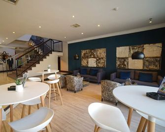 Inani Hotel Gallagher - Midrand - Bar