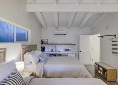 South Lake Chalet-Boutique Suite-Minutes to Heavenly & Lake Tahoe - South Lake Tahoe - Bedroom