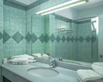 Evripides Village - Kardamena - Bathroom