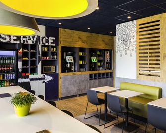 ibis budget Stein Maastricht - Stein - Bar