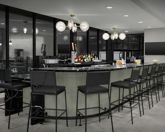Fairfield by Marriott Inn & Suites Paris - Paris - Bar