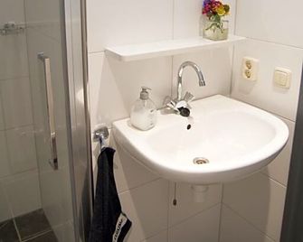 Kerkovernachting - Kampen - Baño