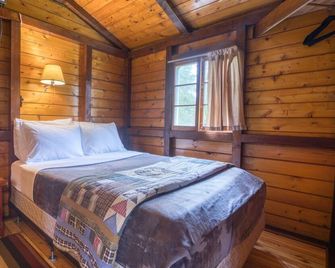 Timbers Resort | 2br | Cabin 4 - Fairmont Hot Springs