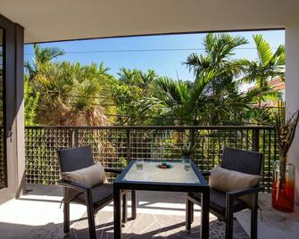 Moderno Residences By Bay Breeze - Miami Beach - Balcony