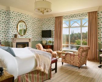 Ballynahinch Castle Hotel - Ballynahinch - Bedroom