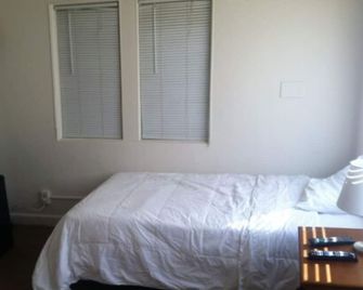 Airport Lodge - Waukesha - Habitación