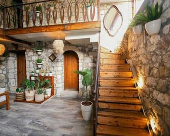 Mahzen Alacati - Alacati - Stairs