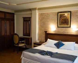 Hotel La Colonia - Cochabamba