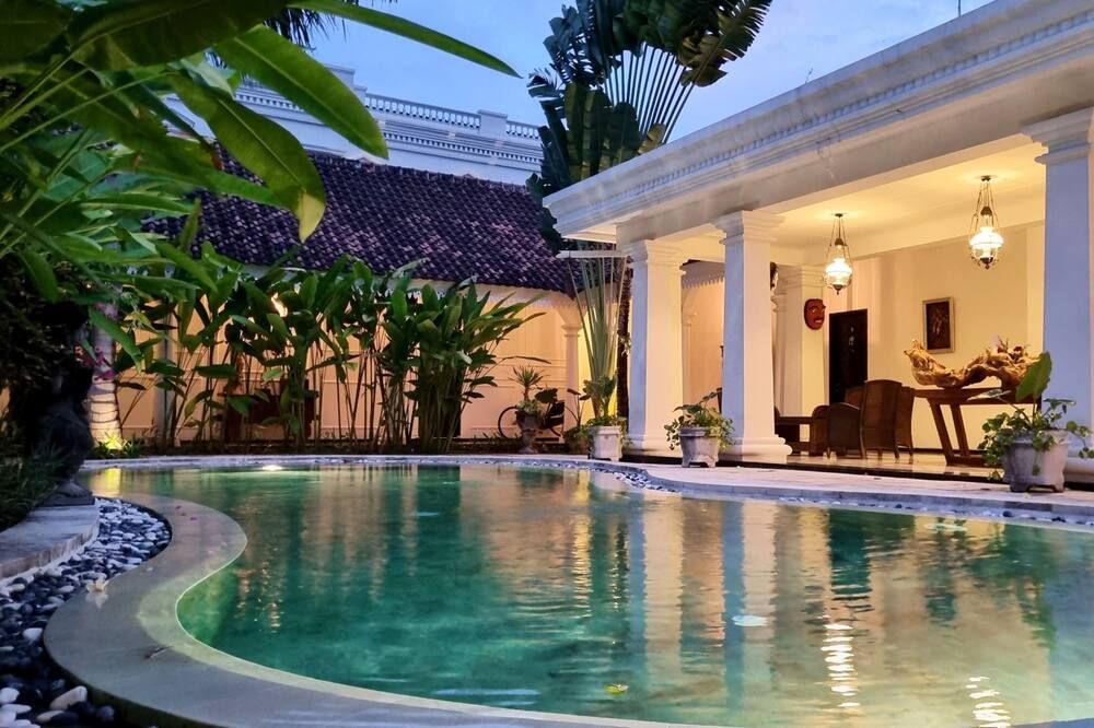 Omatha Village - דנפסאר - בריכה