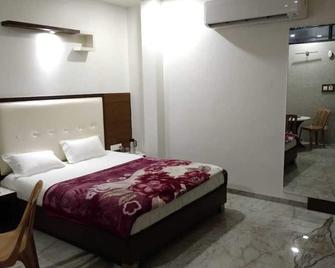Hotel Geetanjali - Sohāgpur - Habitación