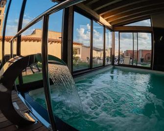 El Jaraiz de Don Marciano - Villaverde de Medina - Pool