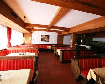 First Mountain Hotel Zillertal - Aschau im Zillertal - Restaurant