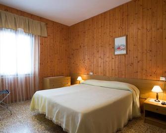 La Villa - Abetone - Bedroom