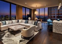 The Westin Oaks Houston at the Galleria - Houston - Living room