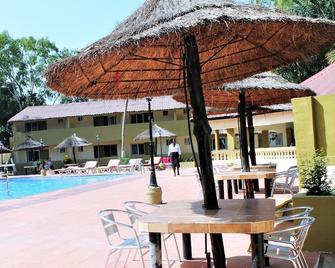 Badala Park Hotel - Serrekunda - Zwembad