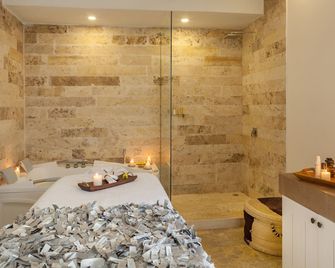 Nacar Hotel Cartagena, Curio Collection by Hilton - Cartagena - Essbereich