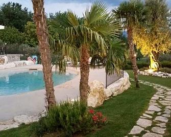 Hotel La Grotte - San Donato Val di Comino - Piscina