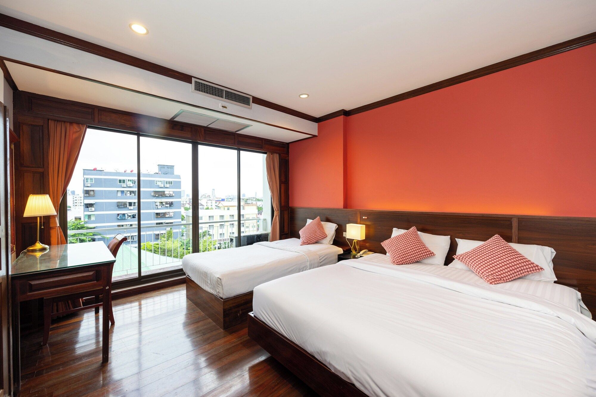 The President Hotel at Chokchai 4 - Bangkok