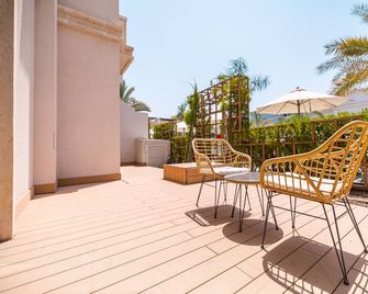 Andalus Al Seef Resort & Spa - Abu Dabi - Patio